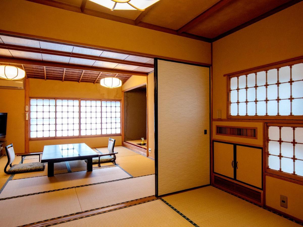 Wakamatsu Hakoneyugawara Hotel Exterior photo